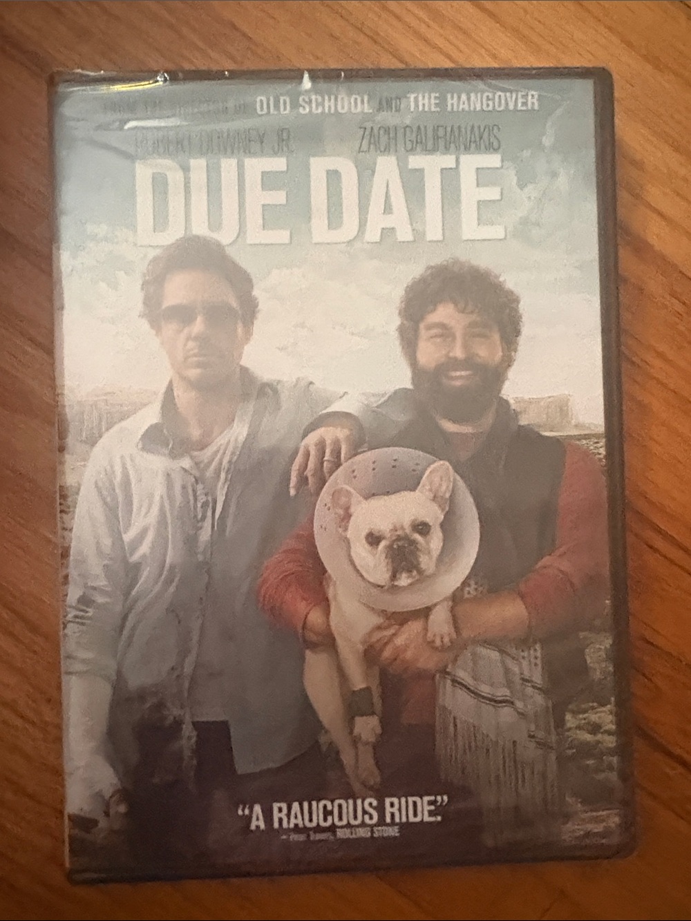 Due Date (DVD) - Robert Downey Jr., Zach Galifianakis - Gray/White Cover